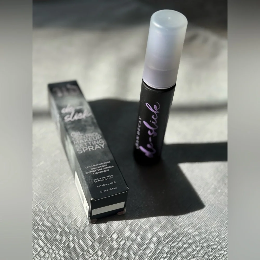 Urban Decay De-Slick Oil Control Setting Spray 30 mL / 1.0 oz (travel size)